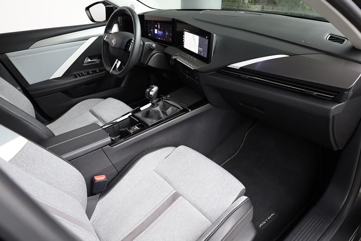 opel-astra-2023-gasolina-1199cc