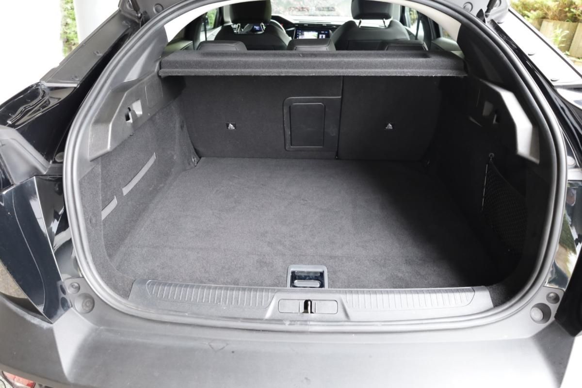 peugeot-408-2024-hibrido-a-gasolina-1598cc