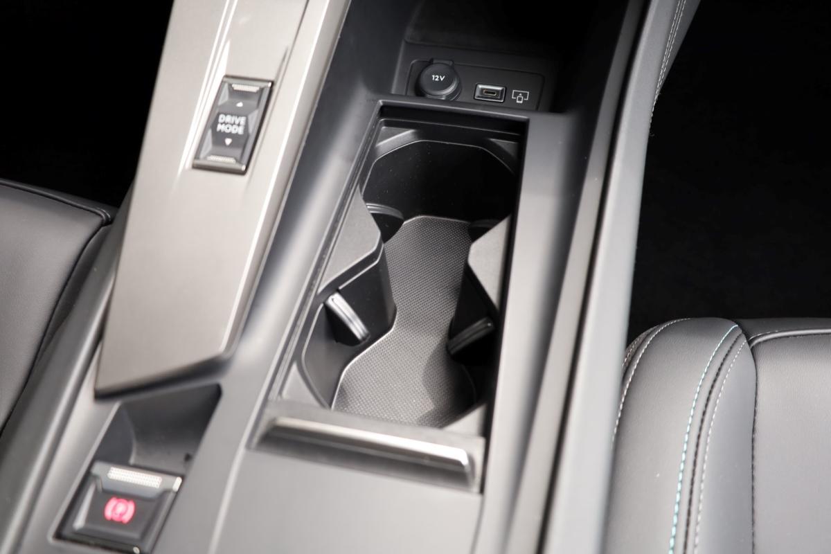 peugeot-408-2024-hibrido-a-gasolina-1598cc