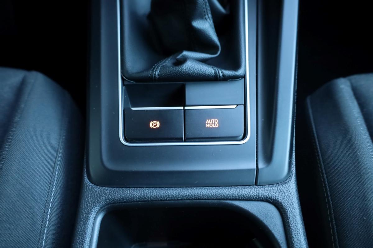 volkswagen-golf-2022-gasolina-999cc