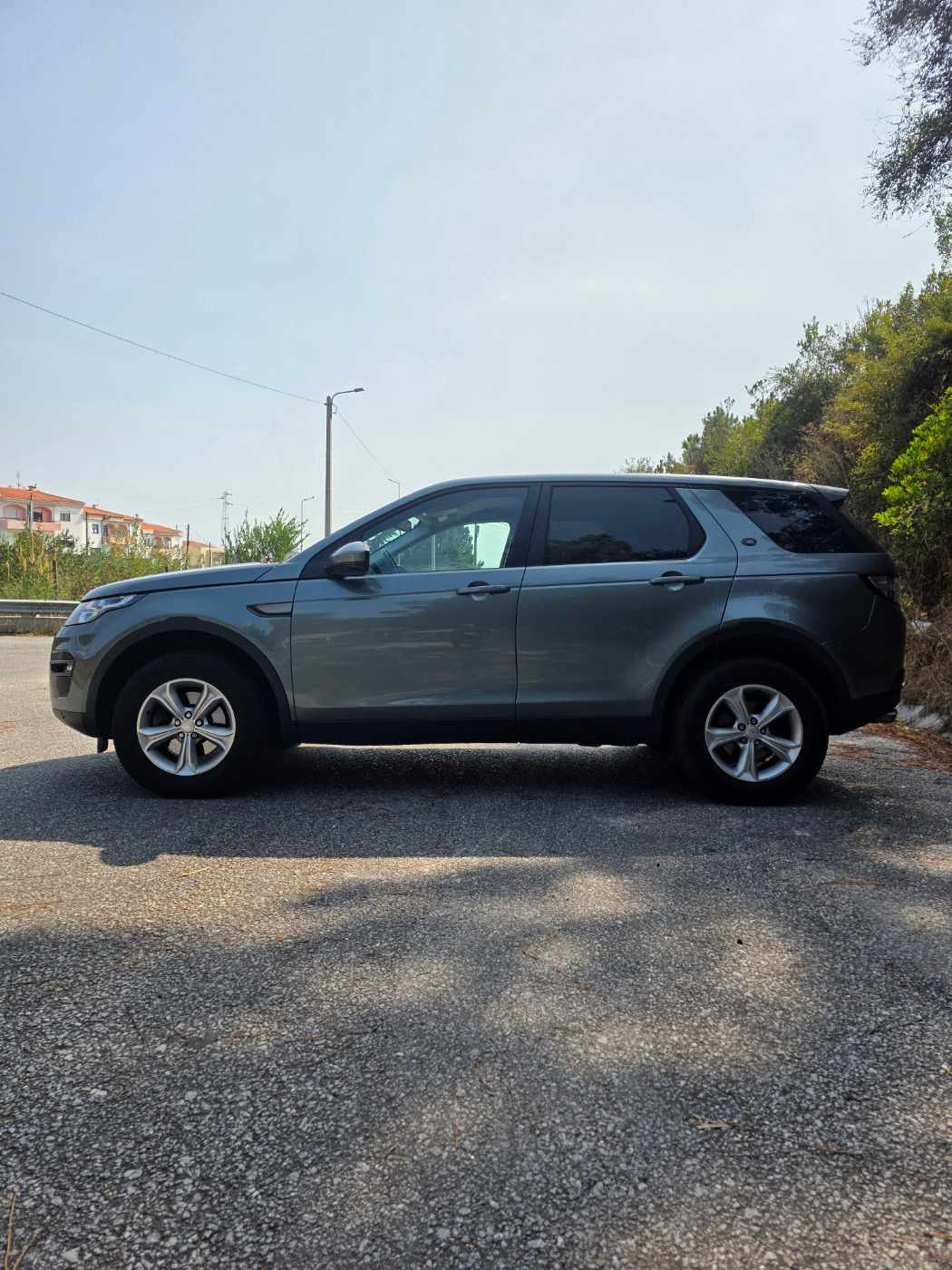 land-rover-discovery-sport-2-0-td4-awd-2016-diesel-1999cc