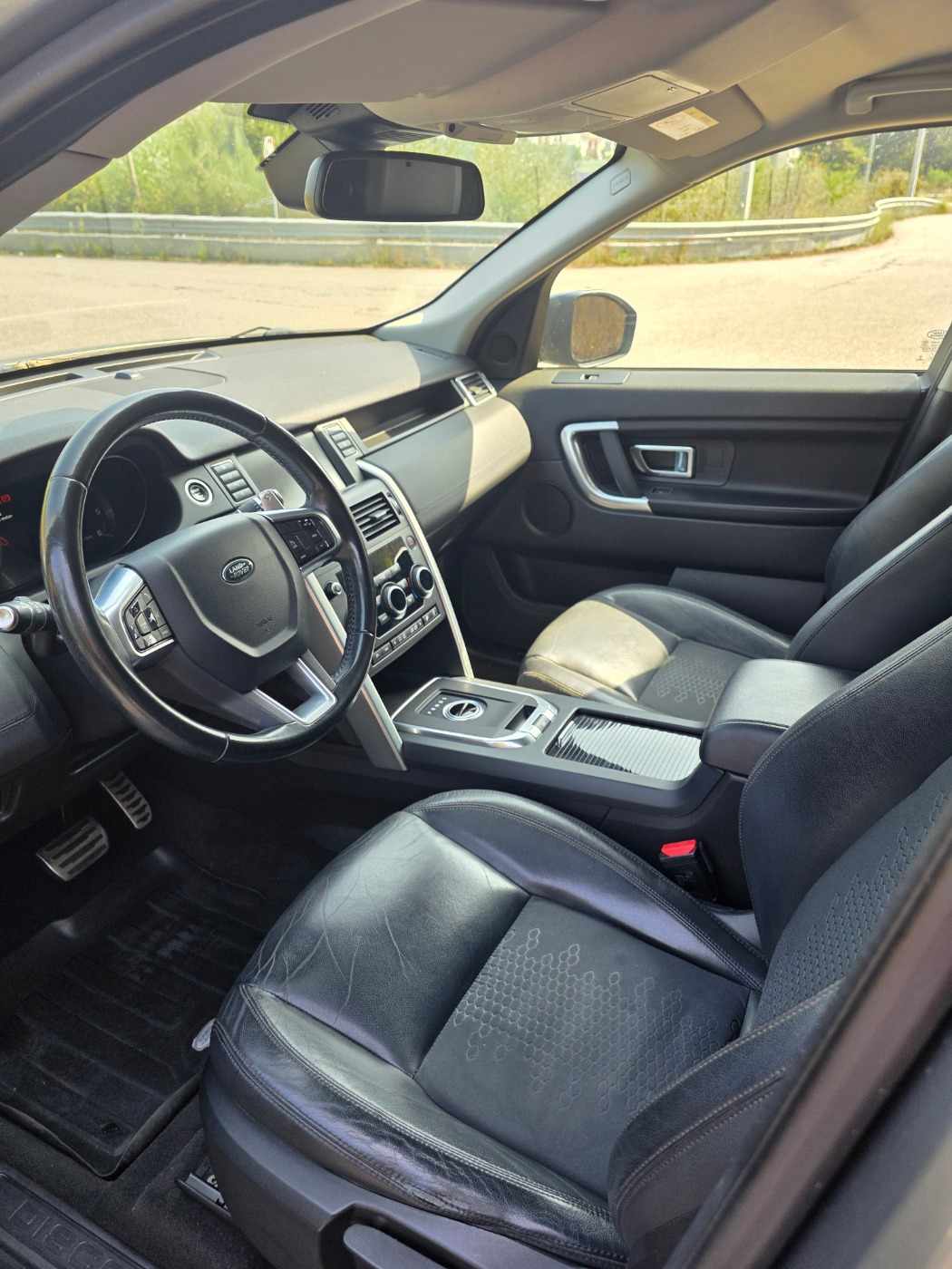 land-rover-discovery-sport-2-0-td4-awd-2016-diesel-1999cc