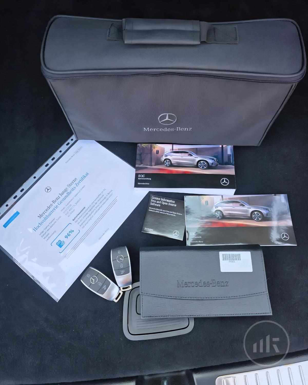 mercedes-benz-eqc-400-4matic-2022-eletrico