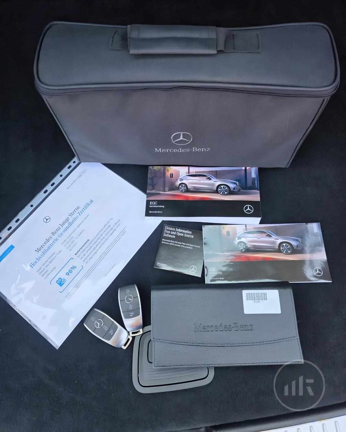 mercedes-benz-eqc-400-4matic-2022-eletrico