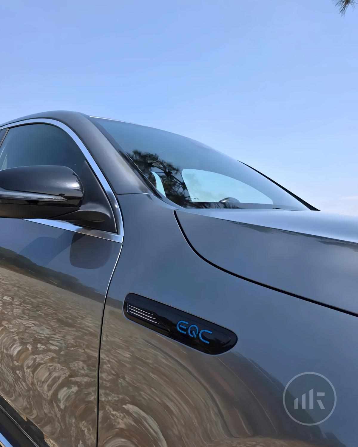 mercedes-benz-eqc-400-4matic-2022-eletrico