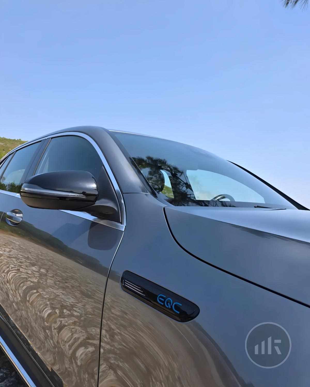 mercedes-benz-eqc-400-4matic-2022-eletrico