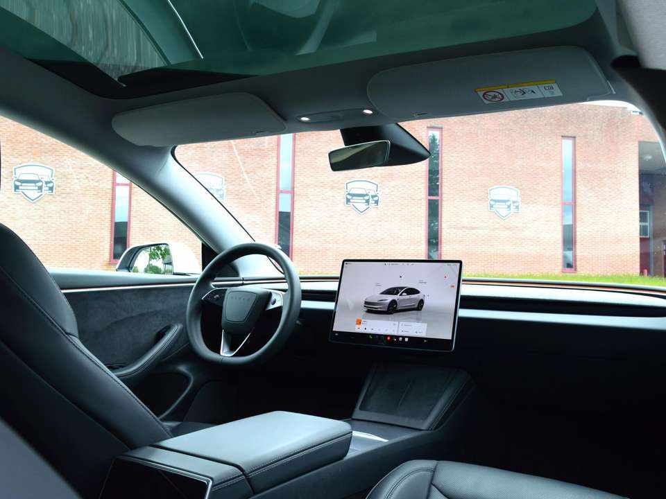 tesla-model-3-long-range-awd-2024-eletrico