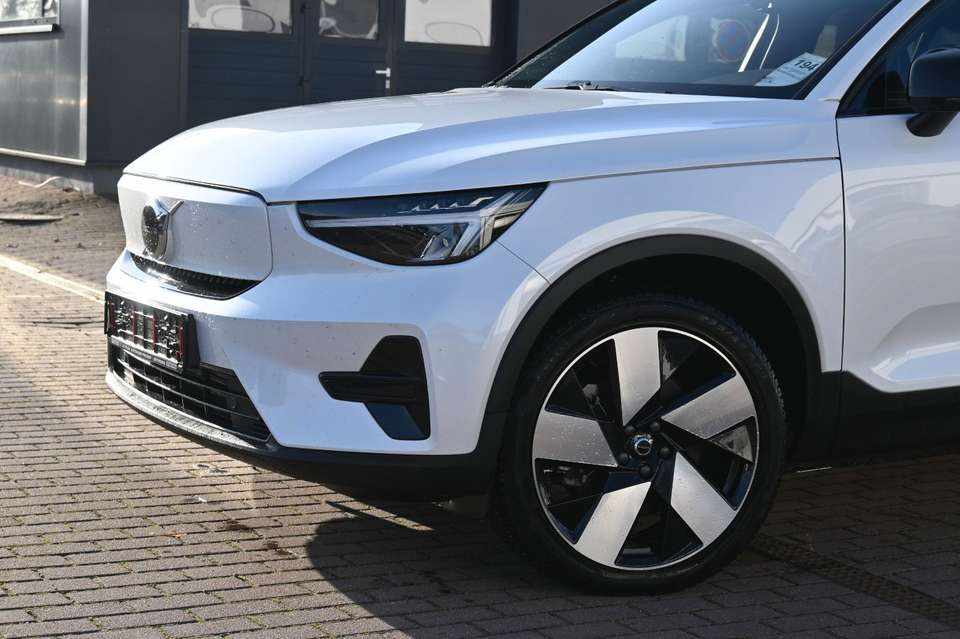 volvo-c40-recharge-pure-electric-2022-eletrico