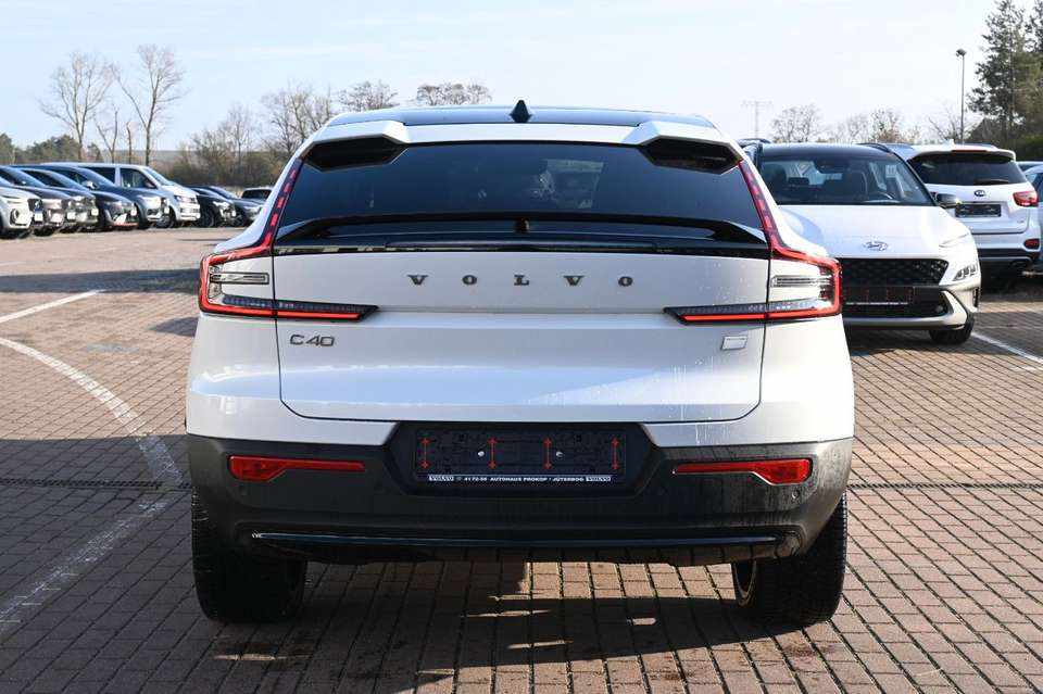 volvo-c40-recharge-pure-electric-2022-eletrico