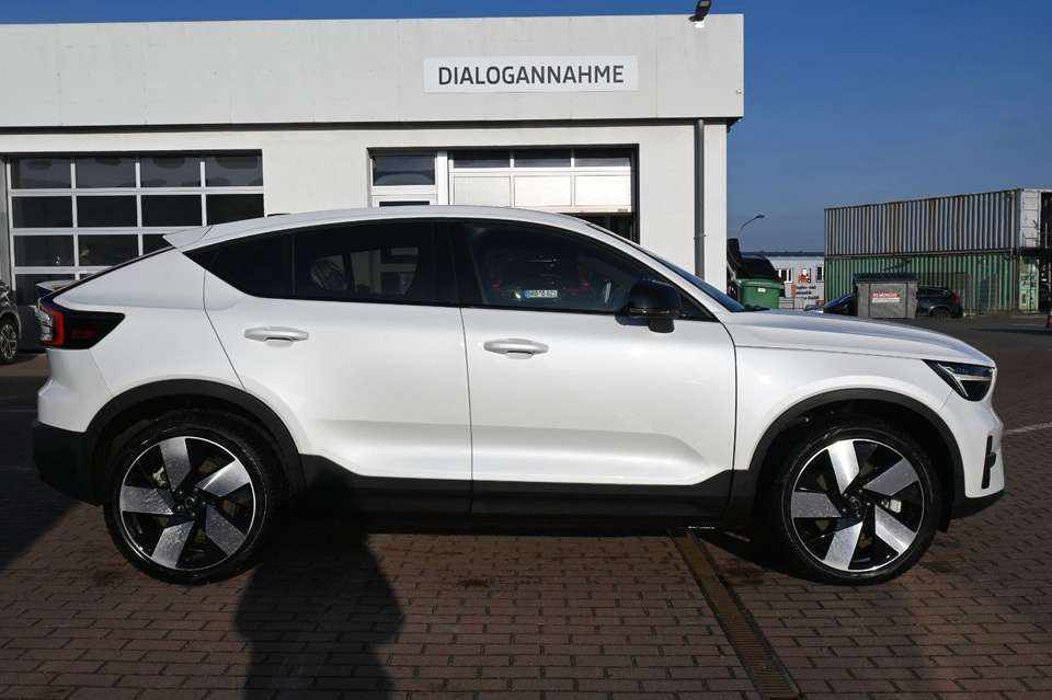 volvo-c40-recharge-pure-electric-2022-eletrico