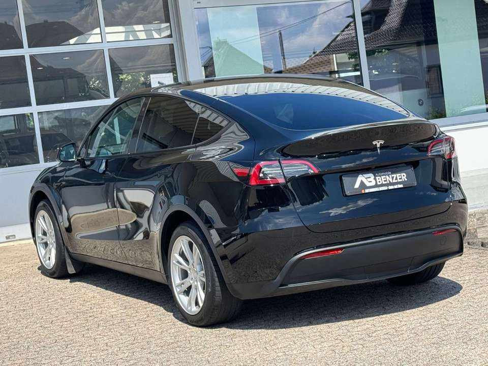 tesla-model-y-long-range-rwd-2024-eletrico