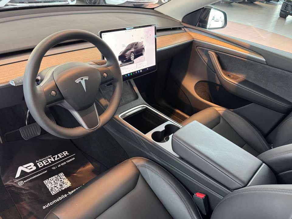 tesla-model-y-long-range-rwd-2024-eletrico