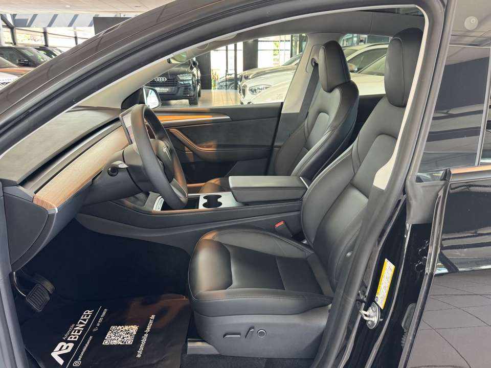 tesla-model-y-long-range-rwd-2024-eletrico