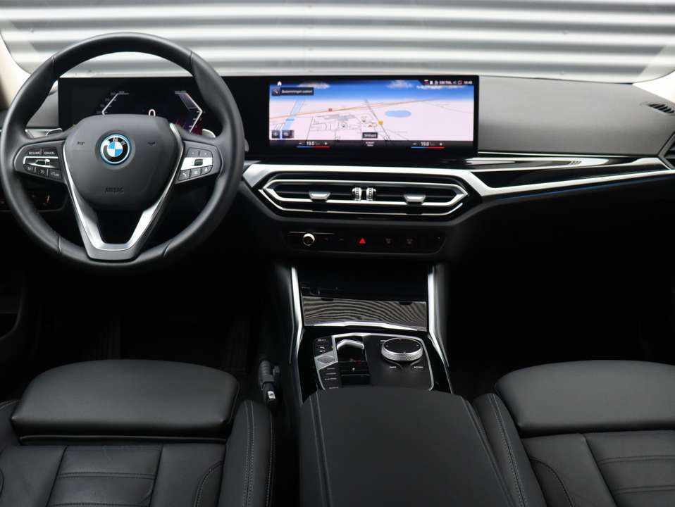 bmw-serie-3-330e-drive-2023-hibrido-1998cc