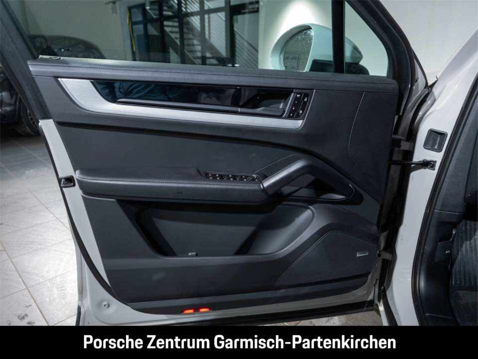 porsche-cayenne-e-hybrid-2024-gasolina-2995cc