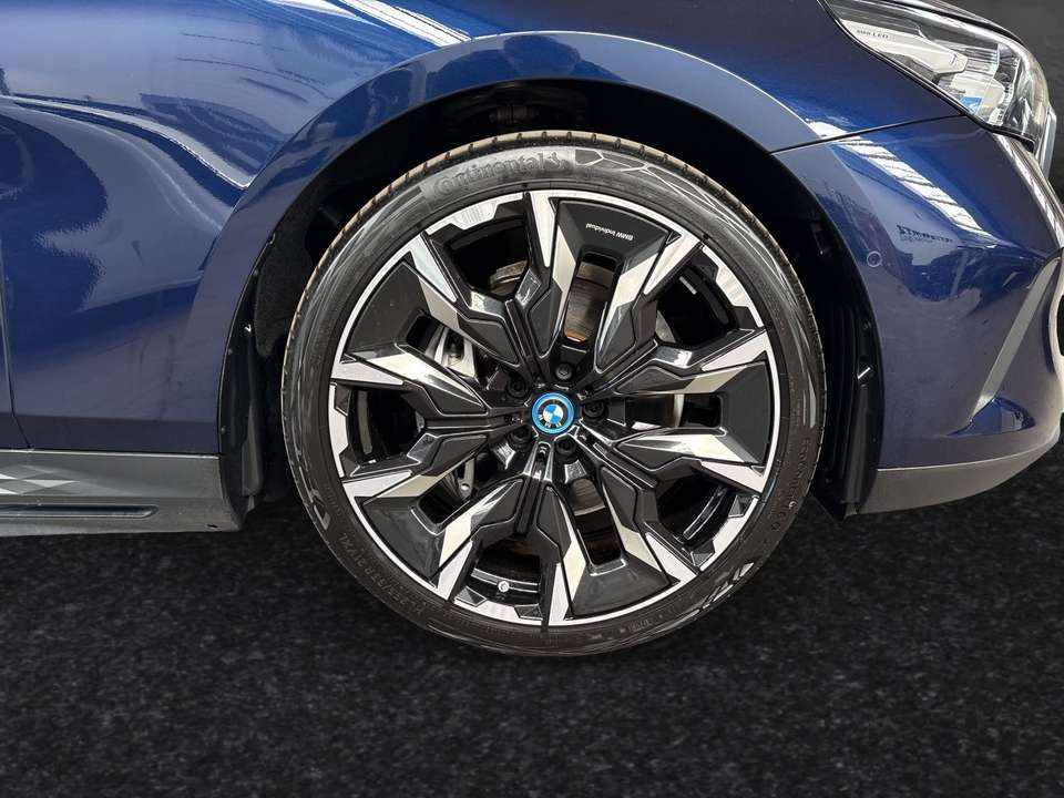 bmw-serie-i-i5-edrive40-2024-eletrico