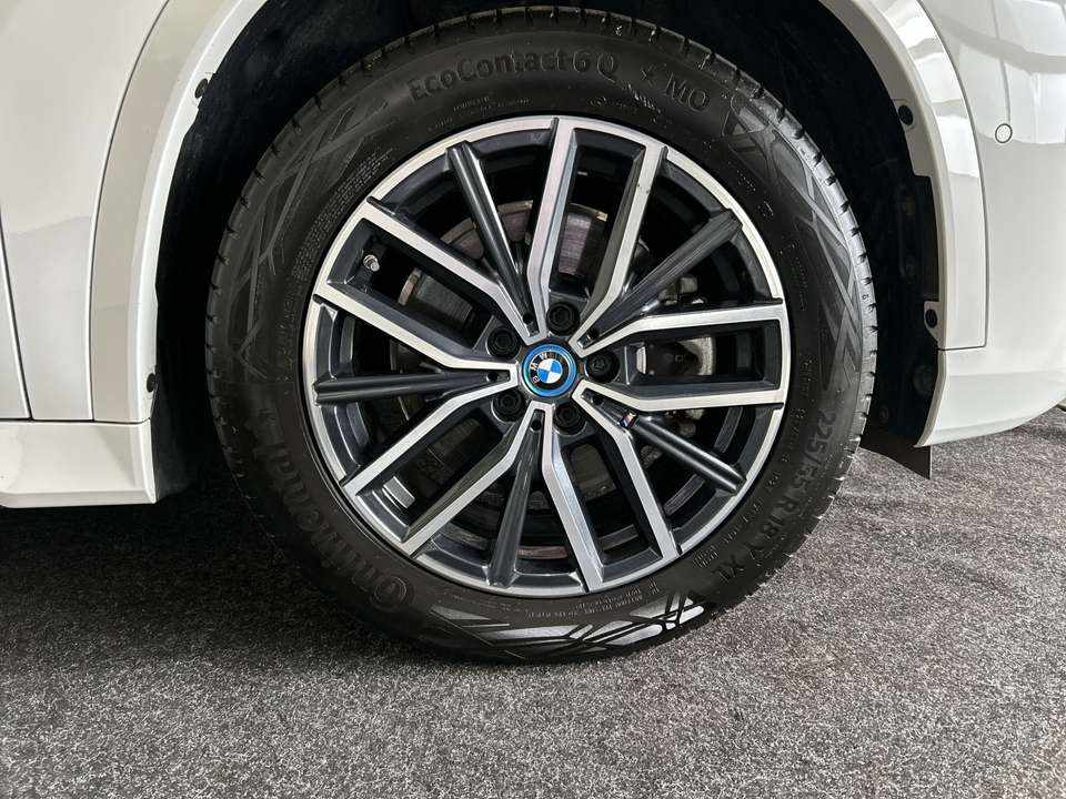 bmw-ix-xdrive40-2024-eletrico