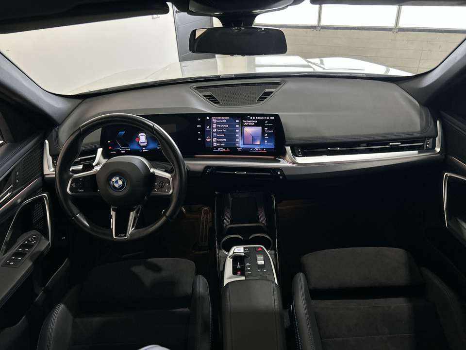 bmw-ix-xdrive40-2024-eletrico