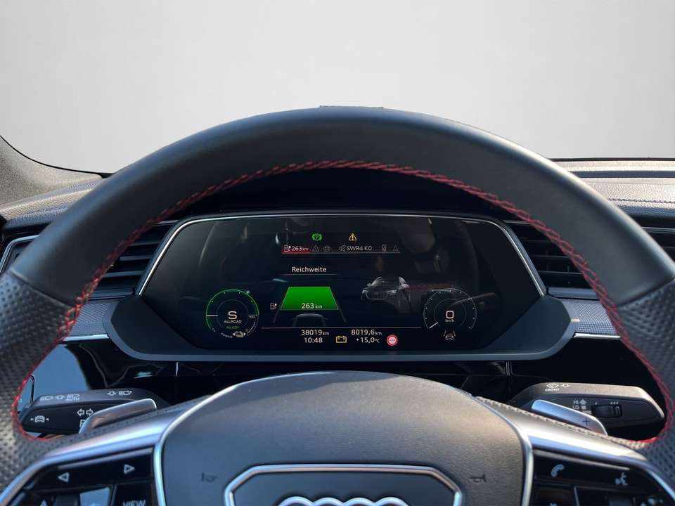 audi-q8-e-tron-55-quattro-2024-eletrico
