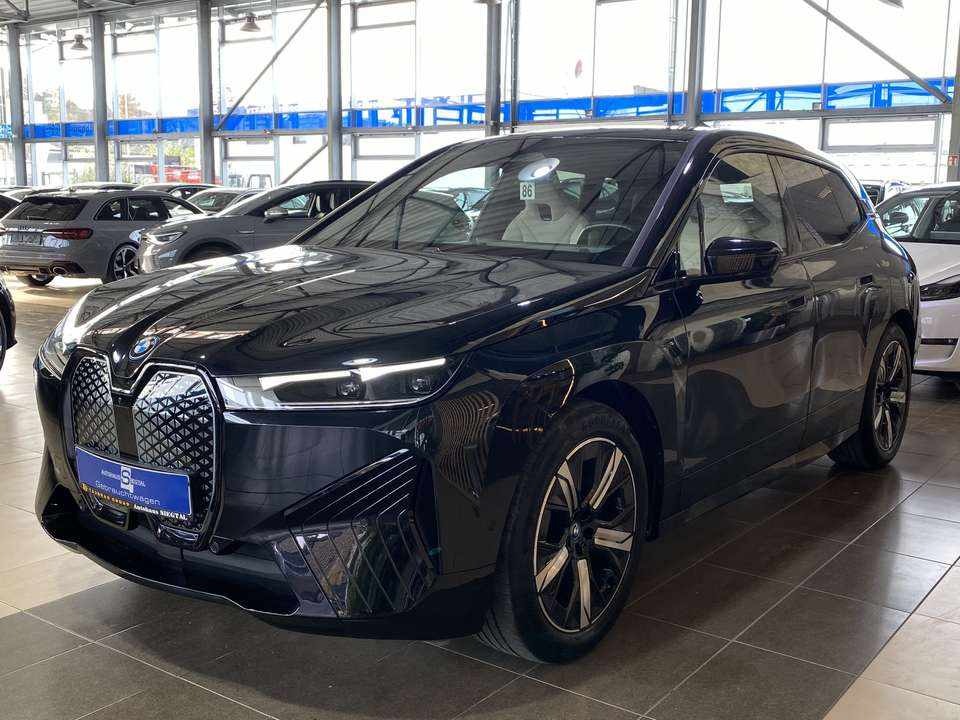 bmw-ix-xdrive40-2023-eletrico