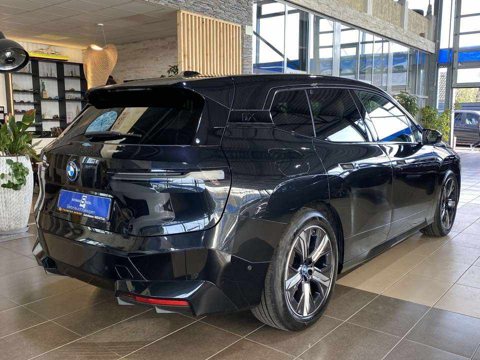 bmw-ix-xdrive40-2023-eletrico