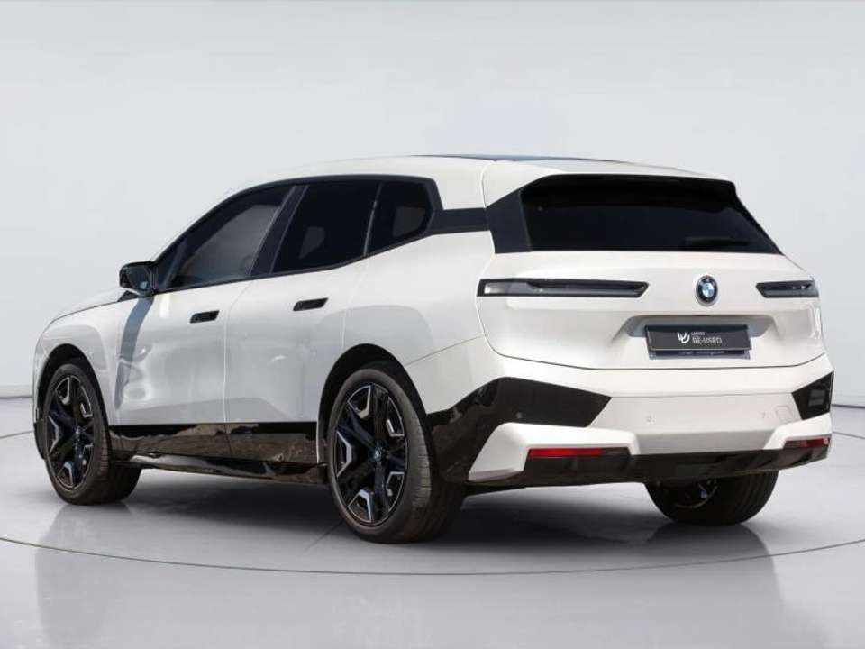 bmw-ix-xdrive50-2022-eletrico