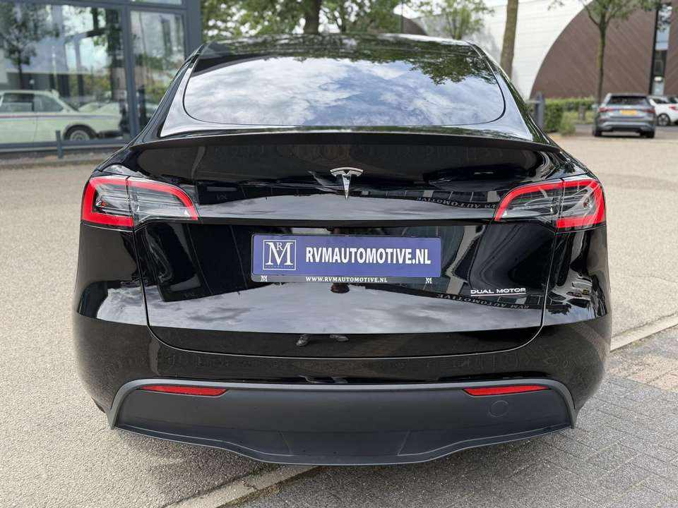 tesla-model-y-performance-2024-eletrico
