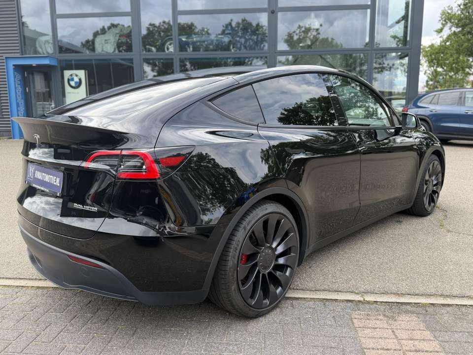 tesla-model-y-performance-2024-eletrico