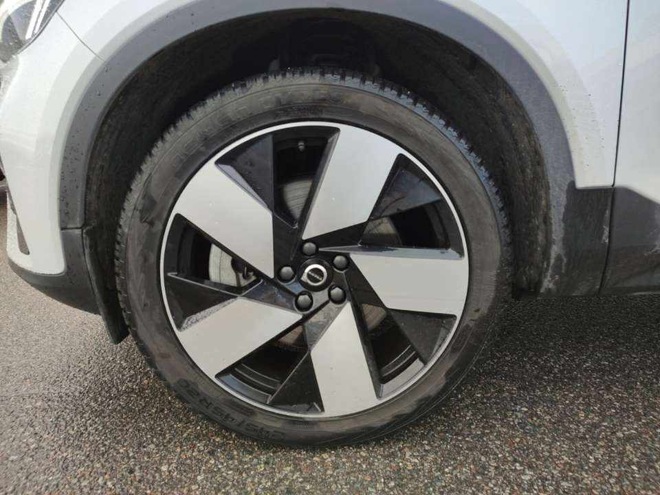 volvo-xc40-1-5-t3-2024-gasolina-1477cc