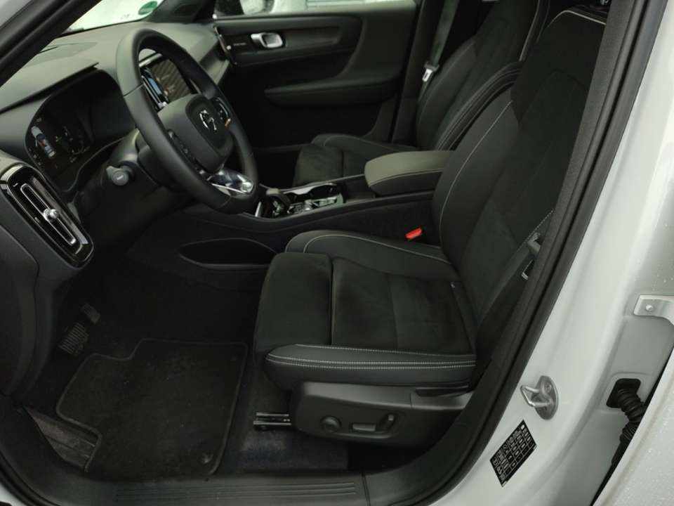 volvo-xc40-1-5-t3-2024-gasolina-1477cc