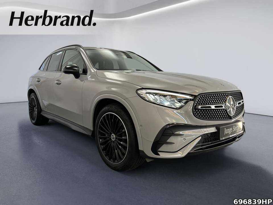 mercedes-benz-glc-220-d-4matic-2024-diesel-1993cc