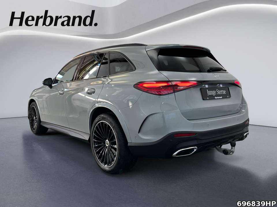 mercedes-benz-glc-220-d-4matic-2024-diesel-1993cc