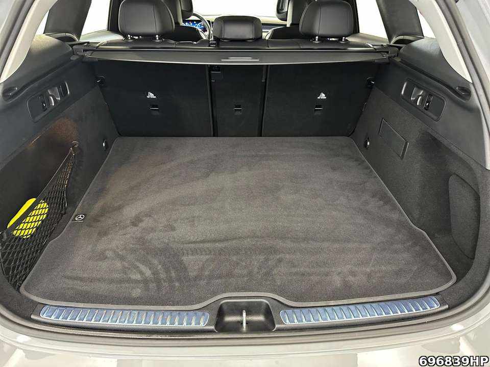 mercedes-benz-glc-220-d-4matic-2024-diesel-1993cc