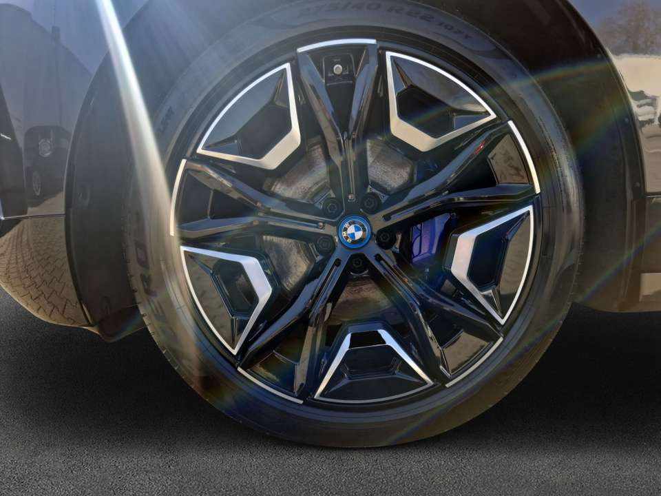 bmw-ix-xdrive40-2024-eletrico