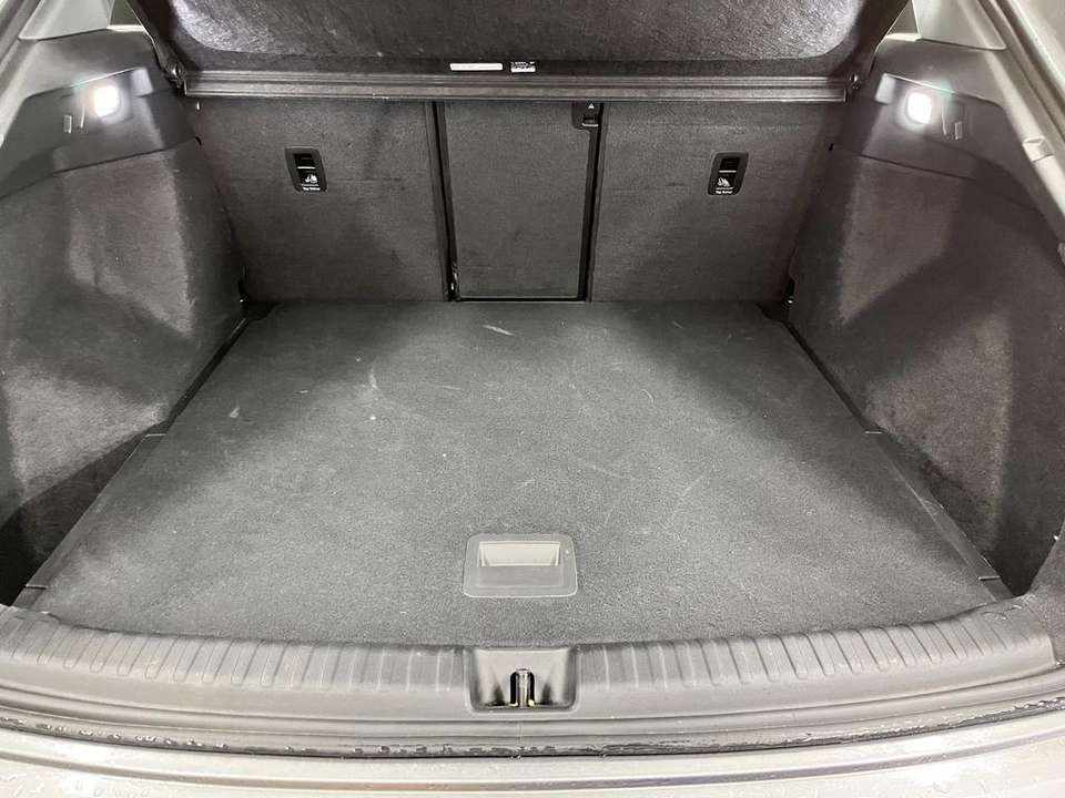 audi-q4-e-tron-40-e-tron-2021-eletrico