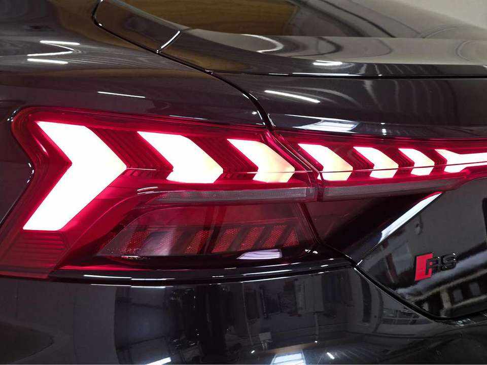 audi-e-tron-gt-rs-quattro-2021-eletrico