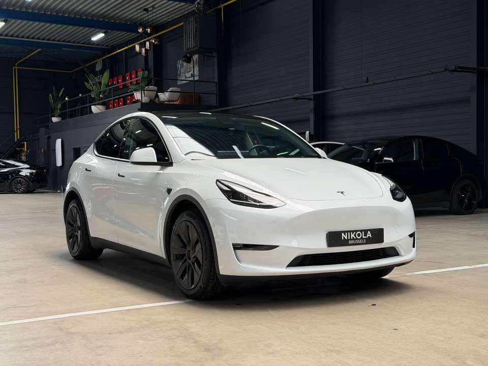 tesla-model-y-long-range-awd-2024-eletrico