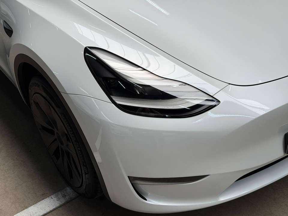 tesla-model-y-long-range-awd-2024-eletrico