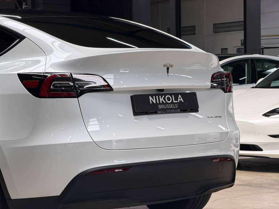tesla-model-y-long-range-awd-2024-eletrico