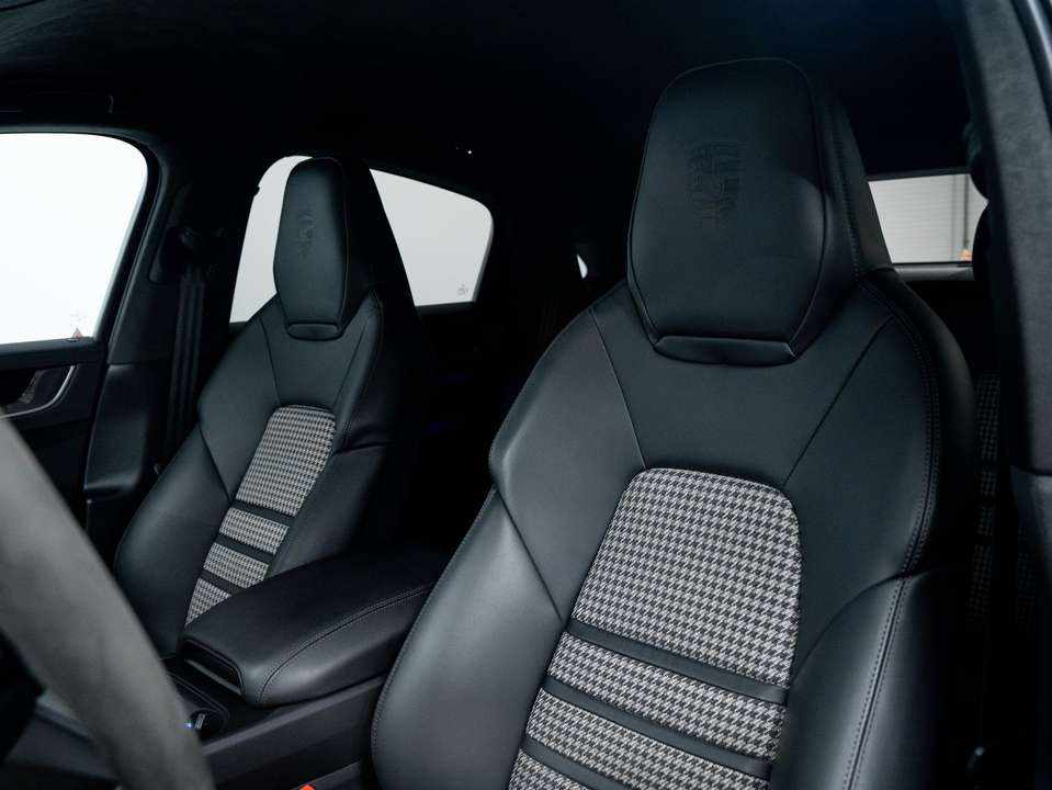 porsche-cayenne-e-hybrid-2024-gasolina-2995cc