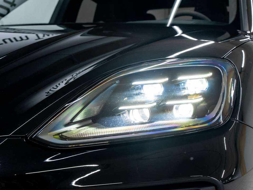 porsche-cayenne-e-hybrid-2024-gasolina-2995cc