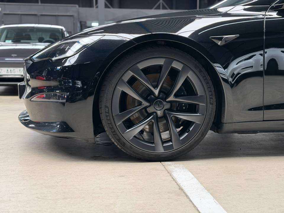 tesla-model-s-ludicrous-performance-2021-eletrico