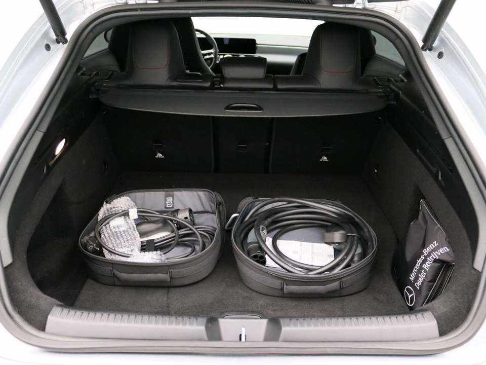 mercedes-benz-cla-200-2024-gasolina-1332cc