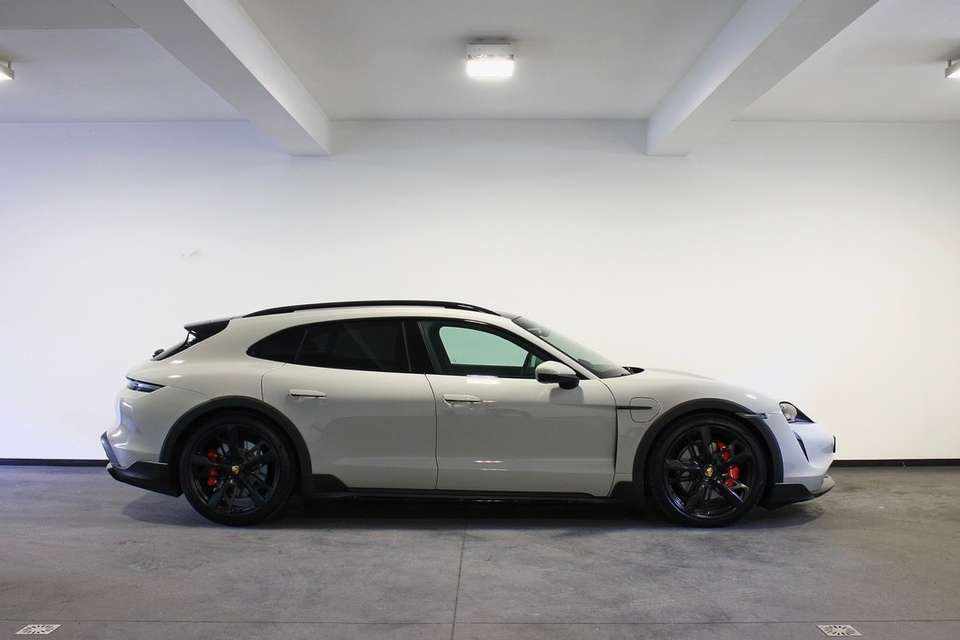 porsche-taycan-4s-2021-eletrico
