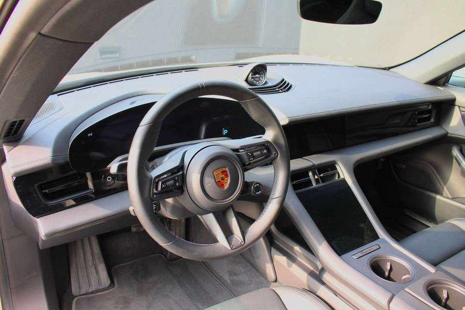 porsche-taycan-4s-2021-eletrico