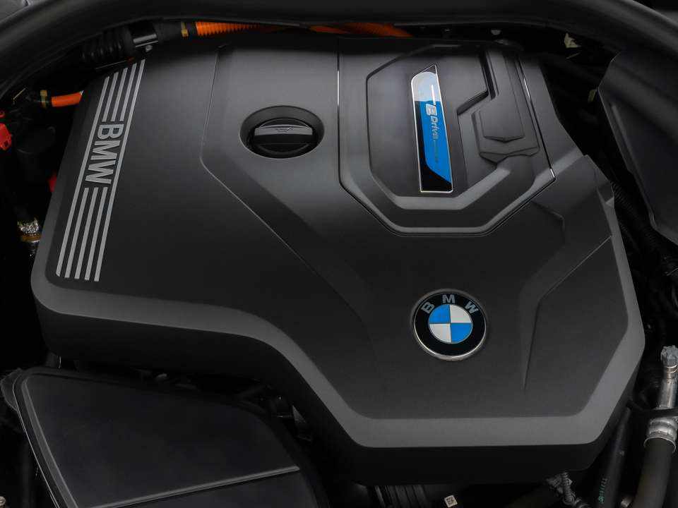 bmw-serie-5-530e-2023-gasolina-1998cc