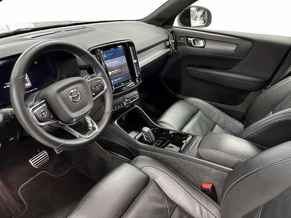 volvo-xc40-p8-recharge-awd-2021-eletrico