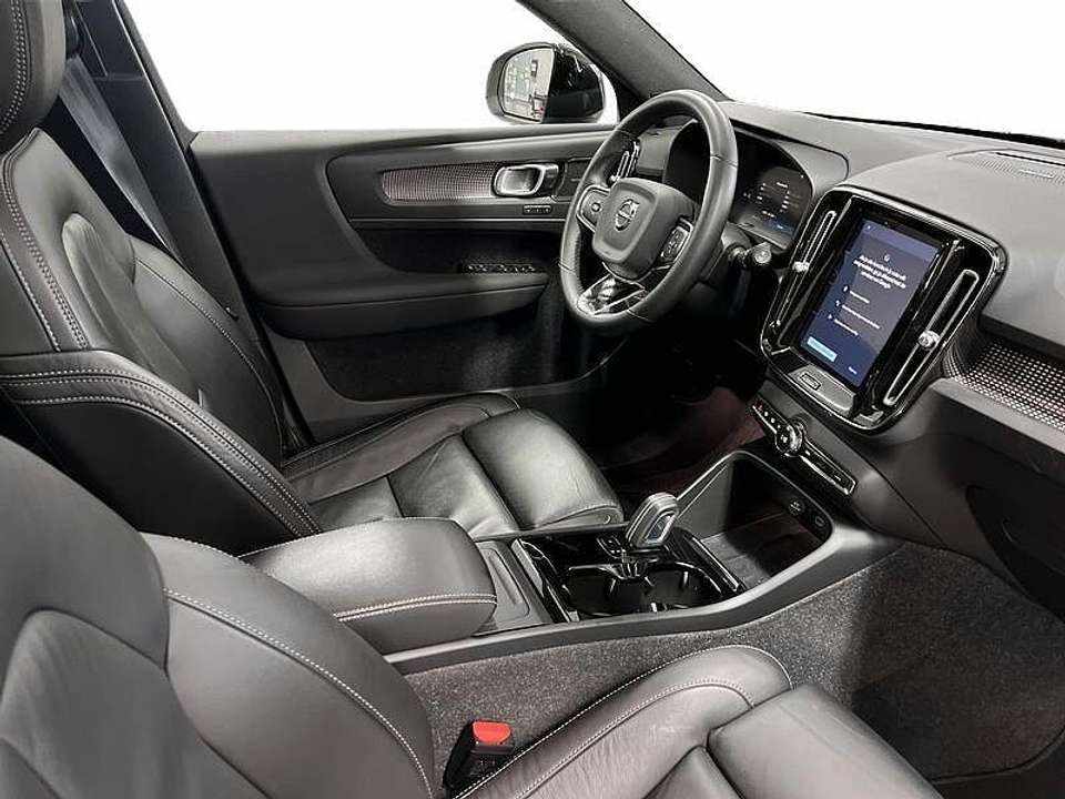 volvo-xc40-p8-recharge-awd-2021-eletrico