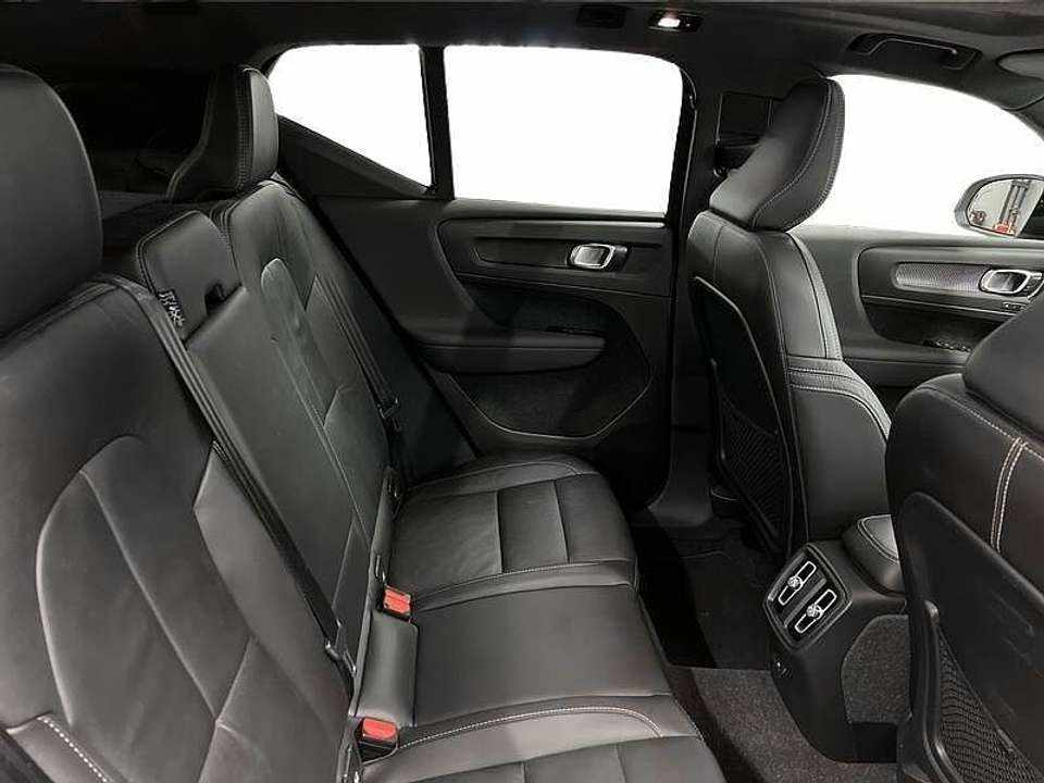 volvo-xc40-p8-recharge-awd-2021-eletrico