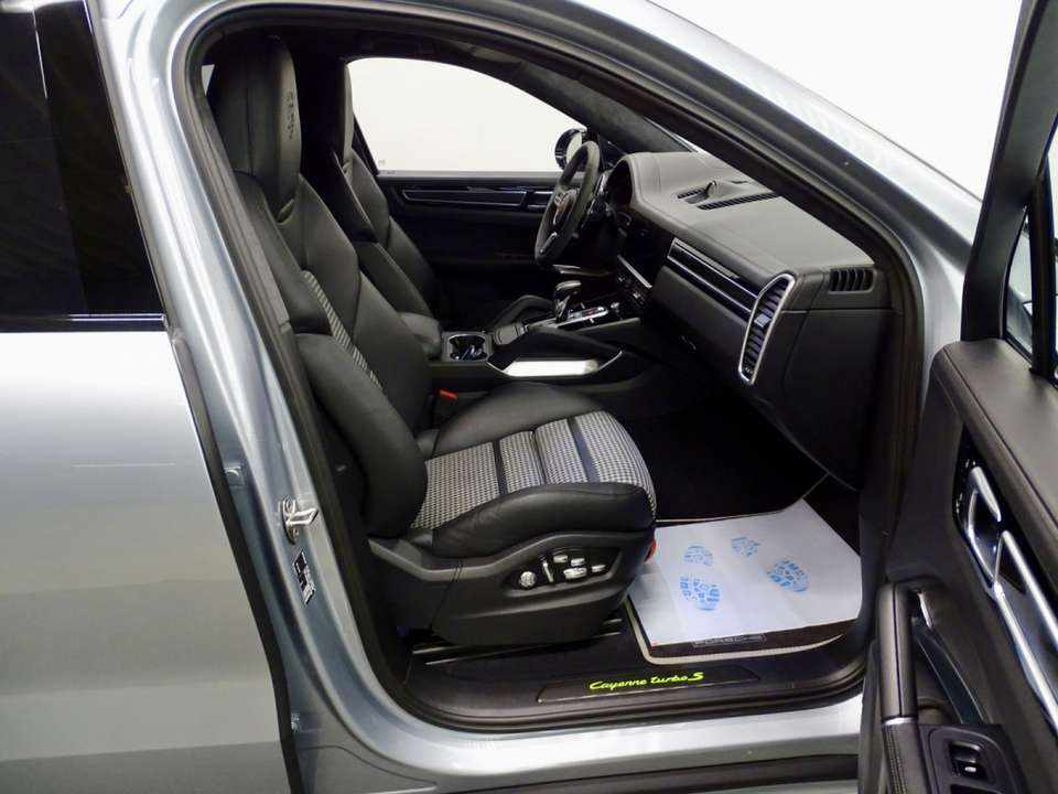 porsche-cayenne-turbo-s-e-hybrid-2020-gasolina-3996cc